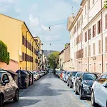 Colosseum 2BR Elegance&Charm